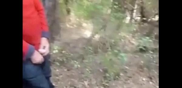  Mature francaise offerte en dogging au bord de la route